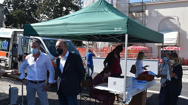 Covid-19: a regime decine di migliaia di tamponi a settimana nei porti e nelle stazioni