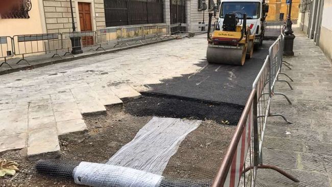 Publiacqua chiude improvvisamente via Romana e via Alfani