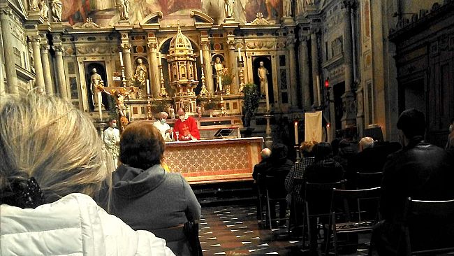 Vaccinazioni anti Covid anche in chiesa: sì dei vescovi toscani