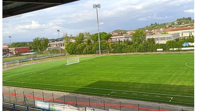 Castelfiorentino, nuovo manto per lo stadio