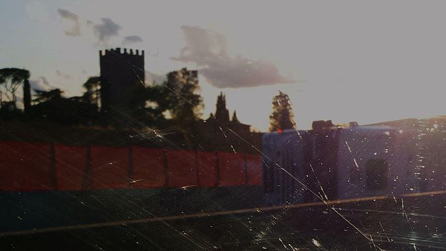 Incidente in galleria, a fuoco 2 mezzi: notte difficile in autostrada