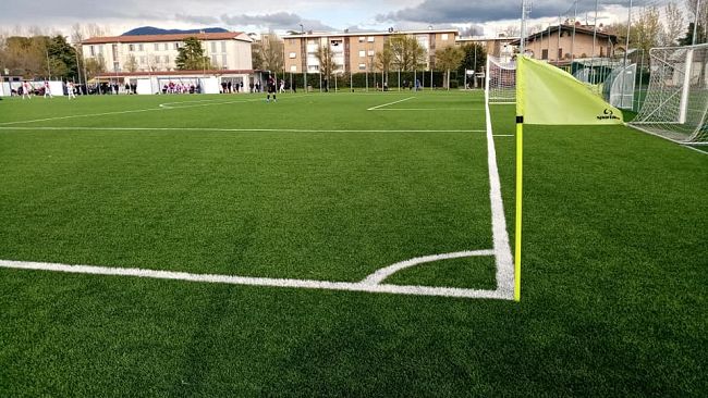 Gli universitari fiorentini si sfidano su un campo di calcio
