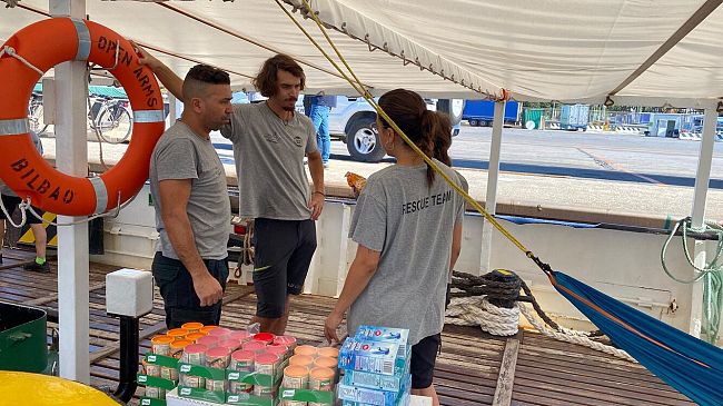 Open Arms: incontro con l’equipaggio bloccato al porto di Carrara