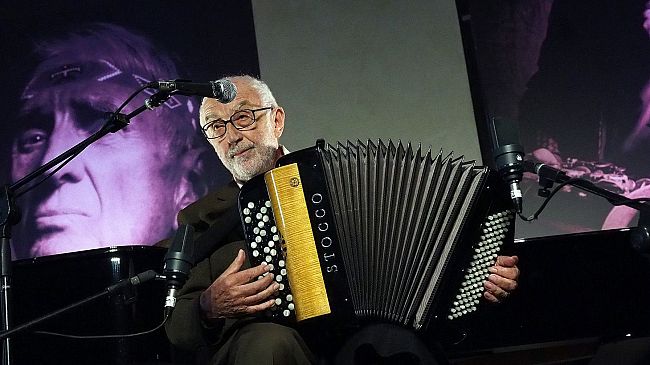 Gianni Coscia e la misteriosa fisarmonica della Regina Loana