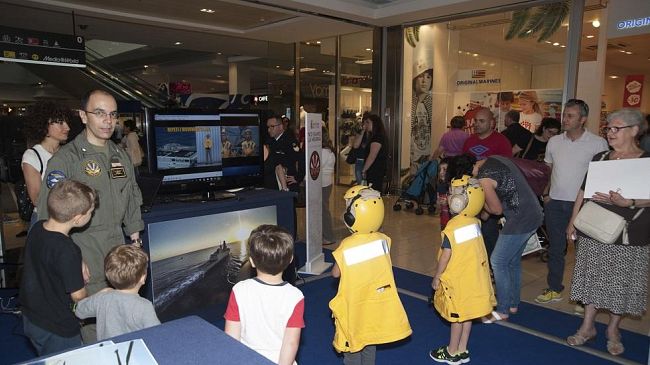 Marina Militare: Noi Siamo la Marina, stand nei centri commerciali