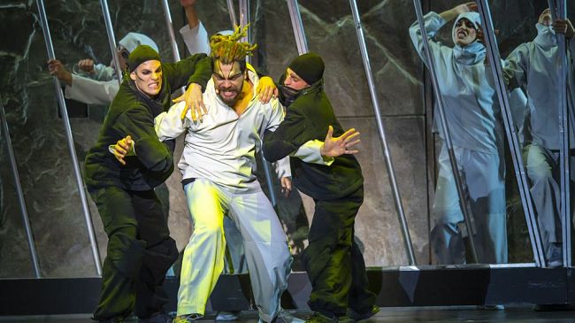 Notre Dame de Paris: istruzioni per l'uso