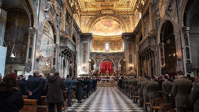 Arcivescovo Militare: 'difendete e seminate speranza'