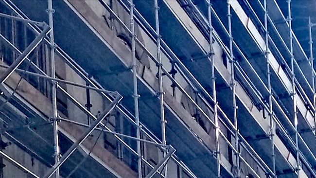 Cantiere edile abusivo in zona Statuto