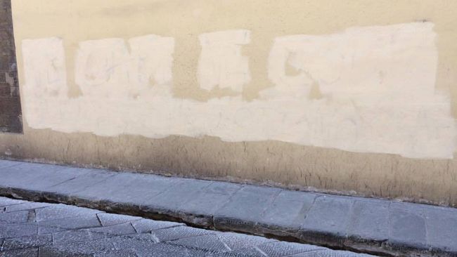 Angeli del Bello: quando le toppe sono un atto vandalico