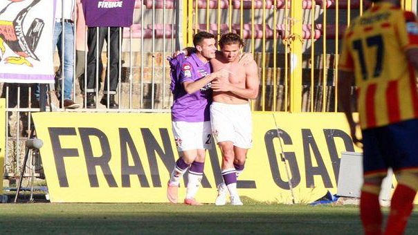 La Fiorentina batte il Lecce e si salva