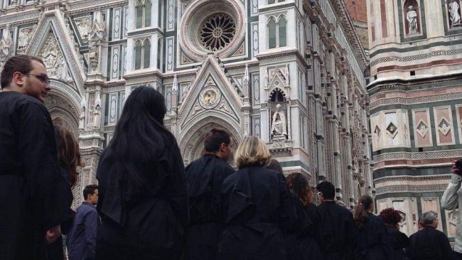 Misericordia di Firenze, suggestiva Vestizione dei nuovi Fratelli