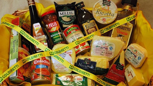 b210232134-agro-pirateria-le-contraffazioni-si-mangiano-30-mila-posti-di-lavoro