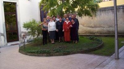 La compagnia over 60 ''I ragazzi dalle tempie grigie'' compie venti anni