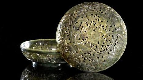 Asta di reperti archeologici e arte orientale