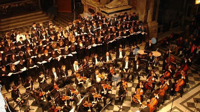 Dicembre 2013 per una Natale da fiaba  e a passo di danza