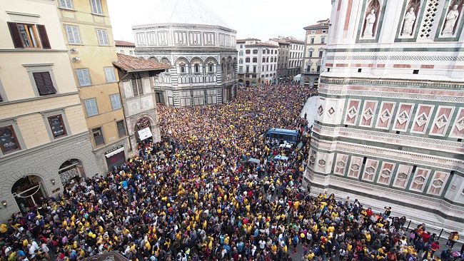Corri la Vita 2013: 30 mila con Montella, Pradè e Prandelli