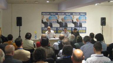 Cetona, assessore comunale prende a pugni il capogruppo Pdl