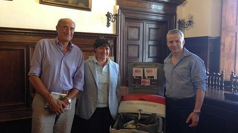 Raccolta medicinali: “Un farmaco può salvare una vita”