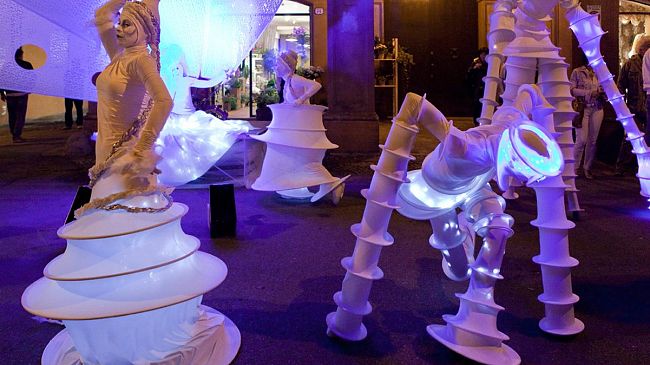 Mercantia tra poesia e follia: gli spettacoli più insoliti e lunari