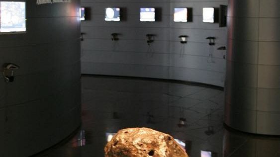 Pioggia meteoriti: centinaia di cristalli si abbattono sugli Urali