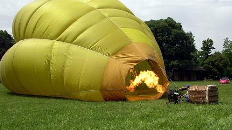 A Tavarnelle la domenica delle mongolfiere