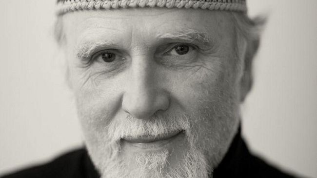 Moni Ovadia apre il Festival delle Ombre