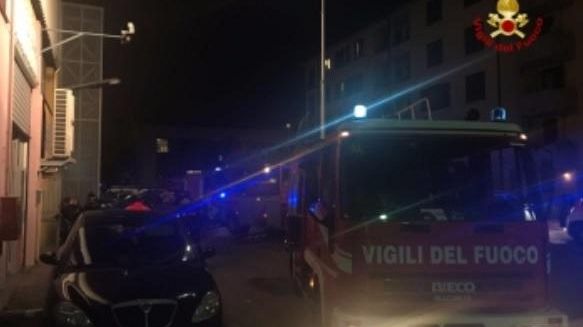 Esplosione a Firenze, scoppia un boiler: crolla soffitto, due i feriti
