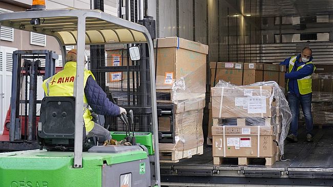 Lotta al Coronavirus a Firenze: dalla Cina 42 nuovi respiratori