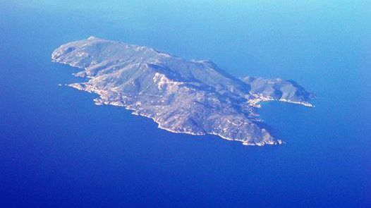 Concordia, in Toscana sull'Isola del Giglio resta l'ombra sottomarina