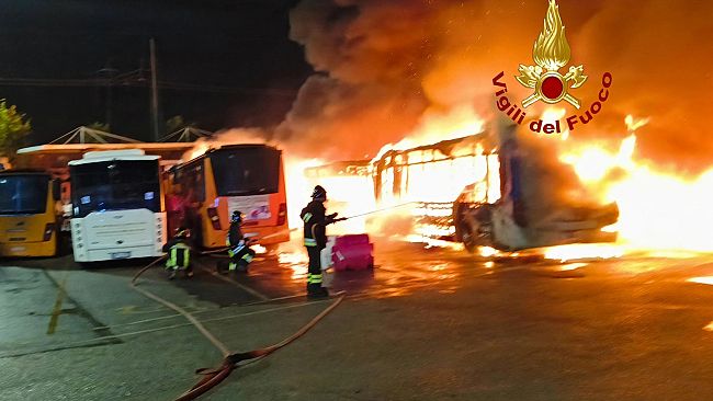 Incendio Autolinee Toscane, si indaga sulle cause 