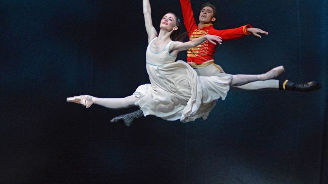 Balletto: a Londra un classico del Natale su musiche di Čajkovskij