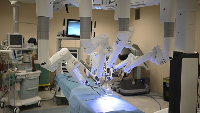 Robot chirurgico all'ospedale Versilia, ecco come opera