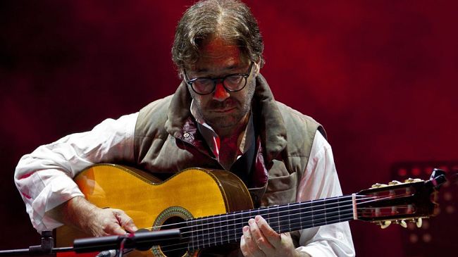 Al Di Meola porta a Torino un jazz che unisce Spagna e Stati Uniti