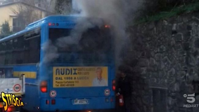 Trasporti in fiamme: Striscia a Lucca e Pisa