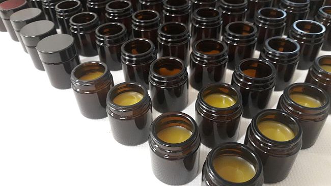 Dagli aranci e limoni della Certosa di Pisa una crema viso antirughe e olii d'oliva agrumati