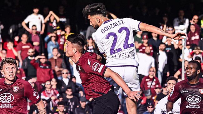 Un pareggio pirotecnico con la Salernitana