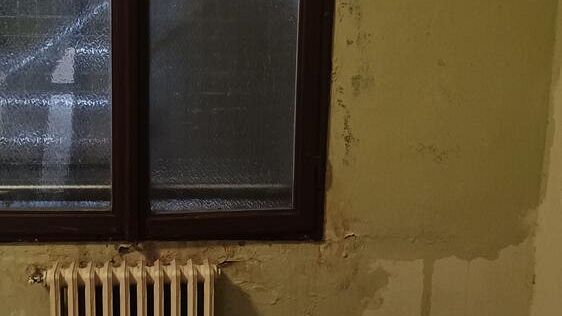 Liceo Machiavelli: crolla l'intonaco, giovedì protesta degli studenti