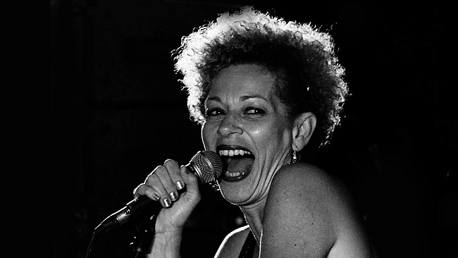 Rosalia De Souza a Jazz & Wine in Montalcino