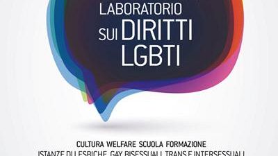 Preso a sassate perché gay