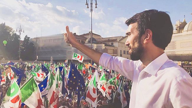 Primarie PD, Maurizio Martina a Firenze: arriverà all'incontro in Tramvia