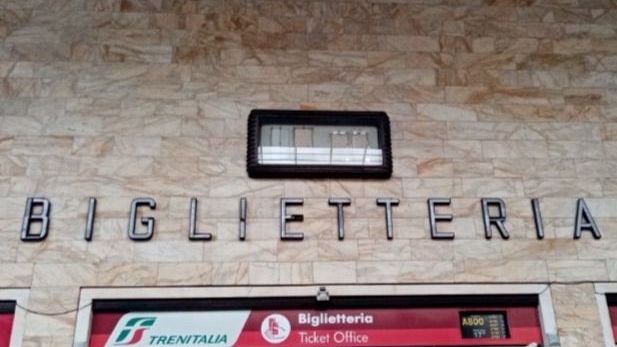 Stazione di Firenze, rimettiamo in funzione quello storico orologio