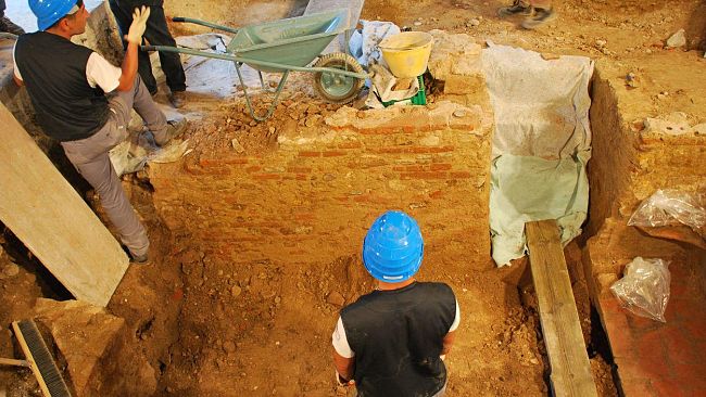 Gioconda: in Sant'Orsola altre tre tombe, una è di Lisa?