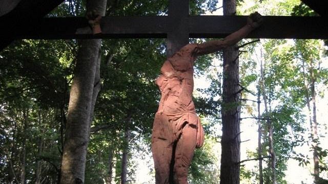 Decapitazione del Cristo crocefisso. Il sindaco Avanzati: ''Atto deplorevole''