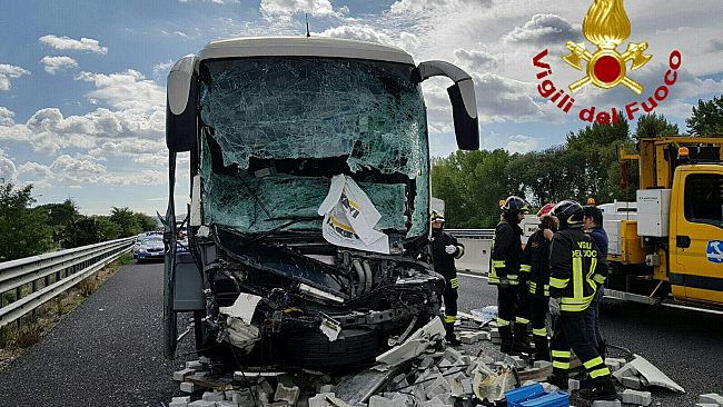 Tragico incidente in A1: un morto 