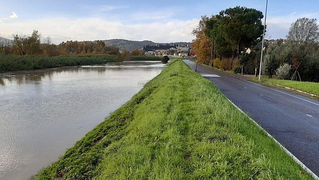 Ondata di piena in Toscana: da ieri sera livelli altissimi dei fiumi