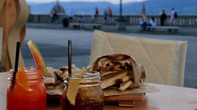 Libri, musica, talk show, drink e food di filiera corta: la settimana del Flower