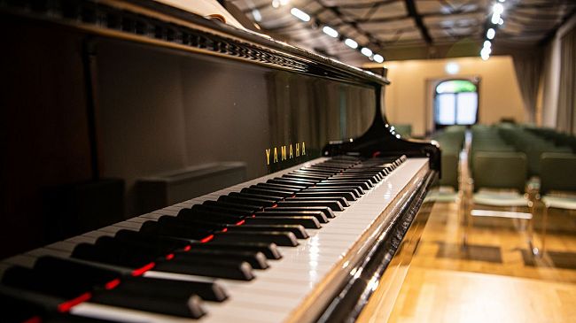 Conversazioni sull’opera: rinvio