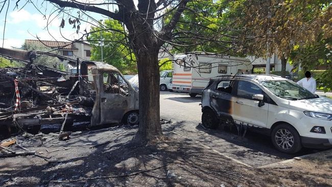 Vetture in fiamme al Girone: il sindaco di Fiesole chiede indagini approfondite
