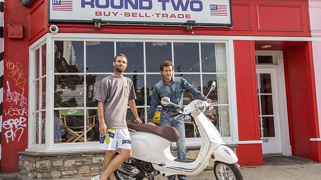 Una Vespa a Los Angeles nelle mani di Sean Wotherspoon