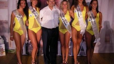 Laura: studentessa bionda e dagli occhi verdi